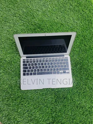 Laptop Apple MacBook Air 2GB Intel Core 2 Duo SSD 128GB