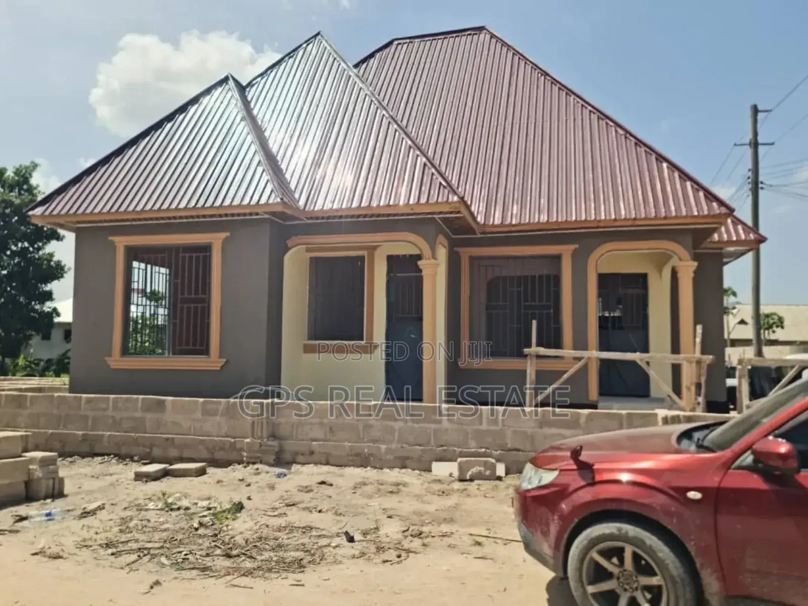 3bdrm House in Chamazi Mfenesini, Kinondoni for sale