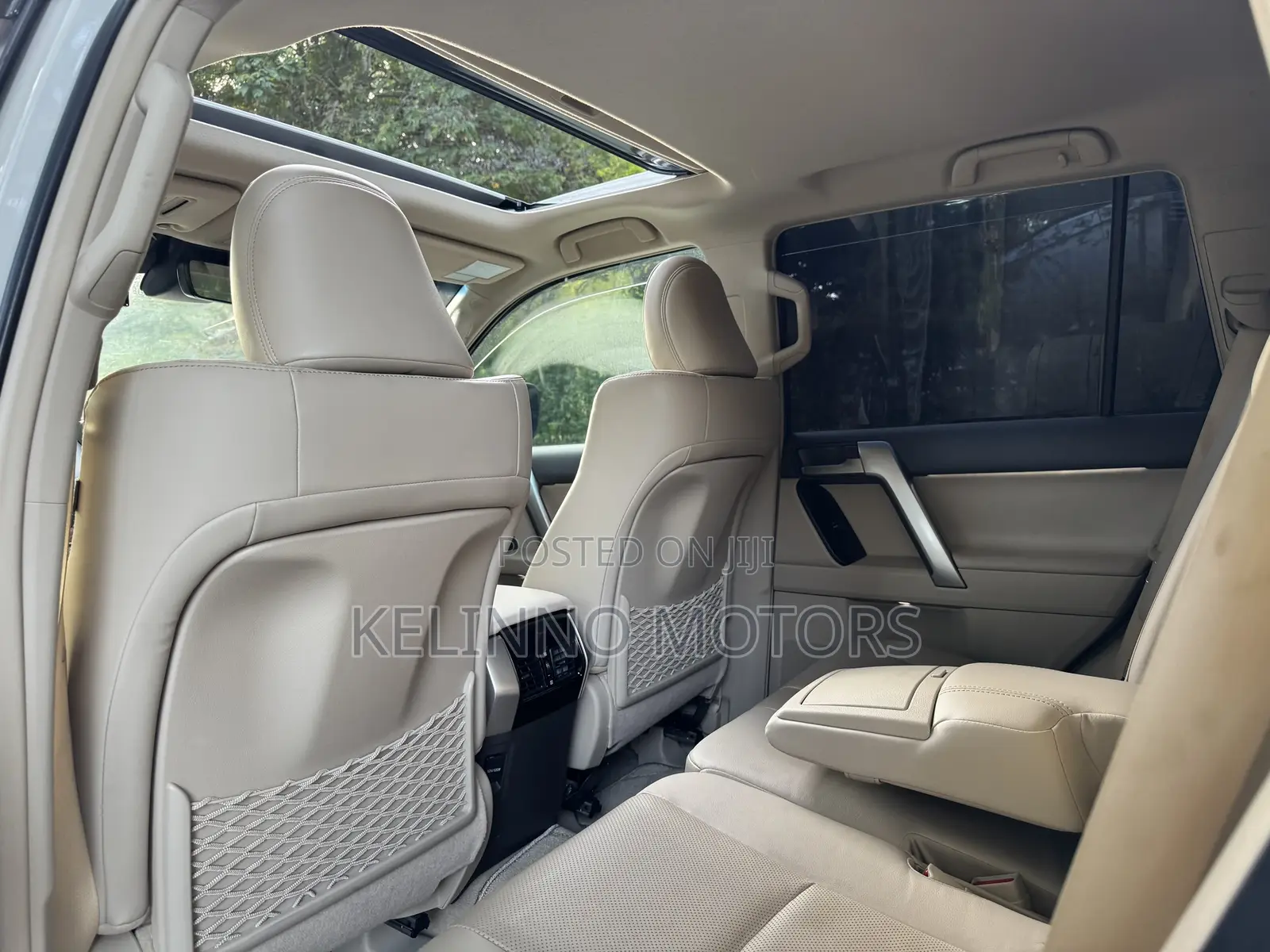 Toyota Land Cruiser Prado 2023 White