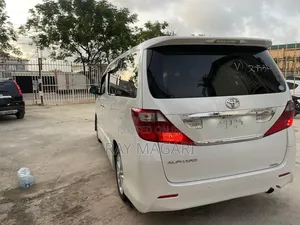 Toyota Alphard 2010 White