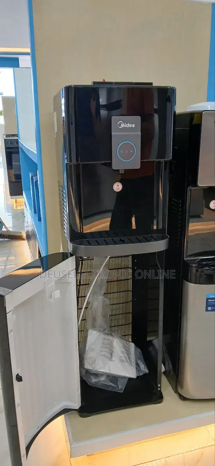 Water Dispenser