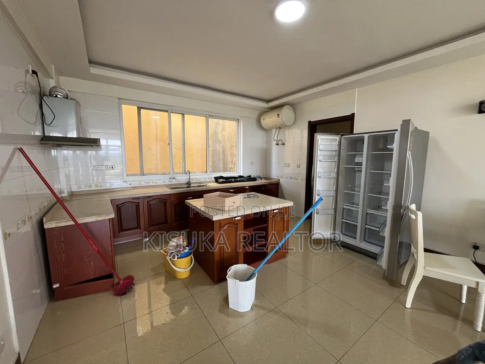4bdrm Apartment in Msasani Beach, Kinondoni for rent