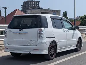 Toyota Raum 2003 White