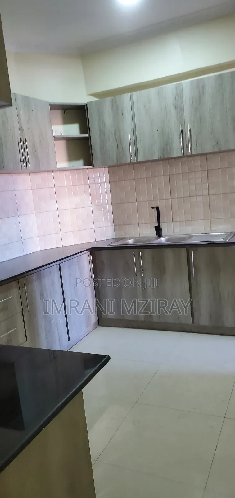 Furnished 3bdrm Apartment in Upanga West for sale