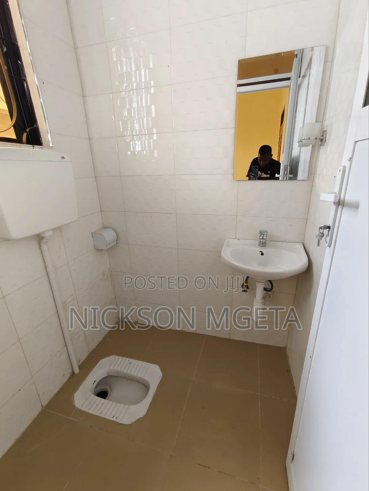 4bdrm House in Dalali_Nick_Mwanza, Buswelu for sale