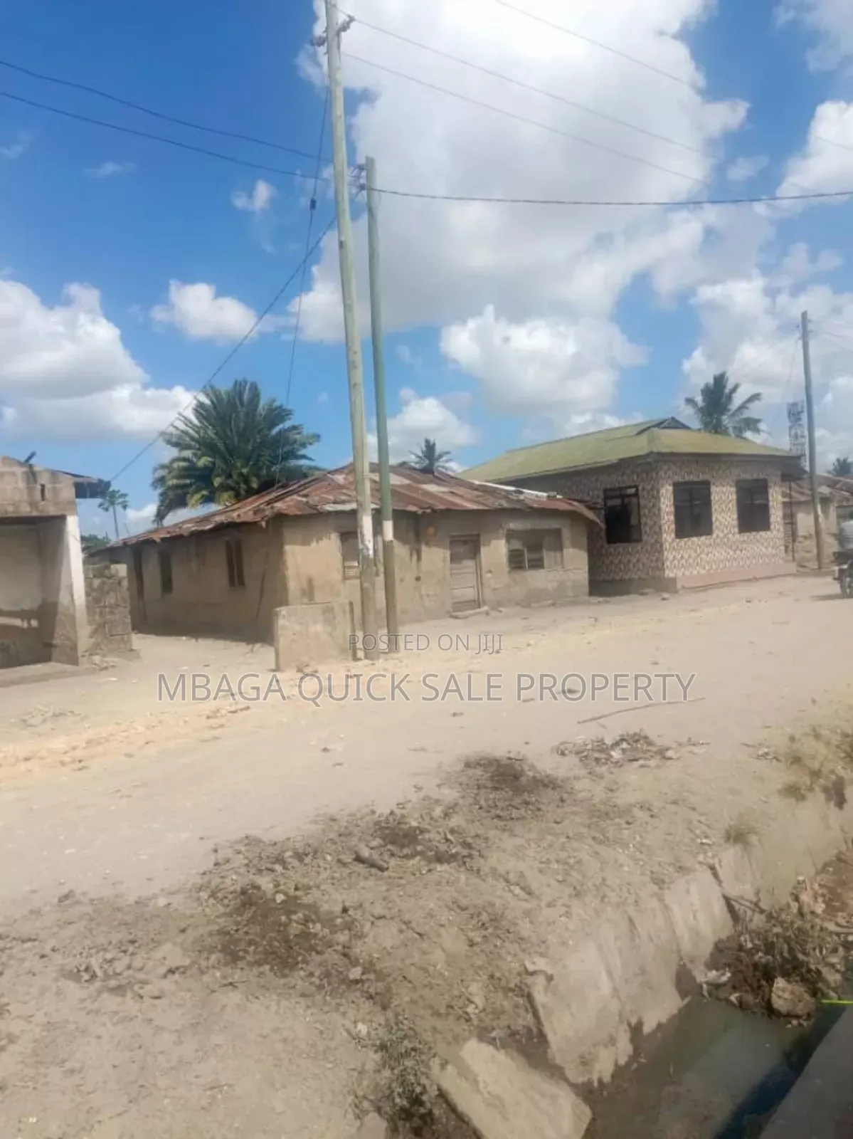 6bdrm House in Manzese for sale