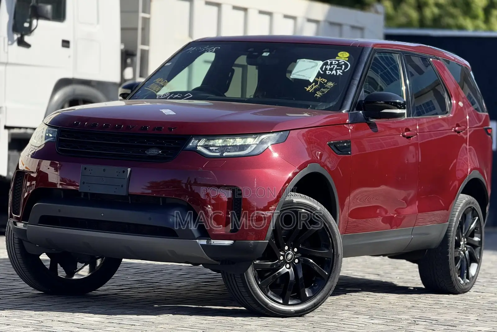 Land Rover Discovery 2017 Burgundy