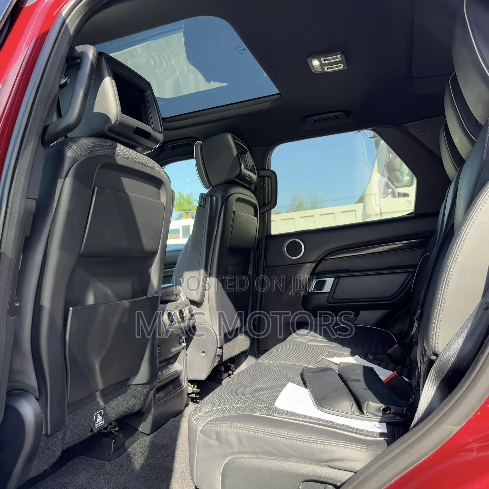 Land Rover Discovery 2017 Burgundy