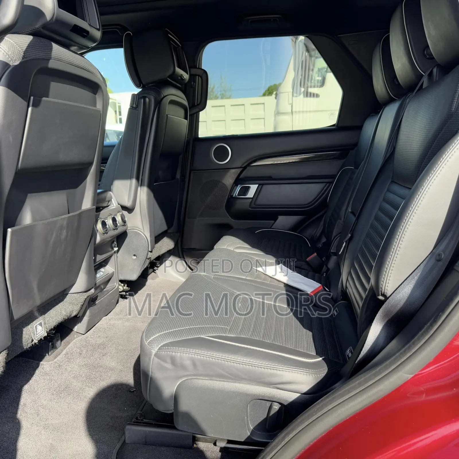 Land Rover Discovery 2017 Burgundy