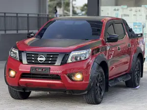 Nissan Navara 2017 Burgundy