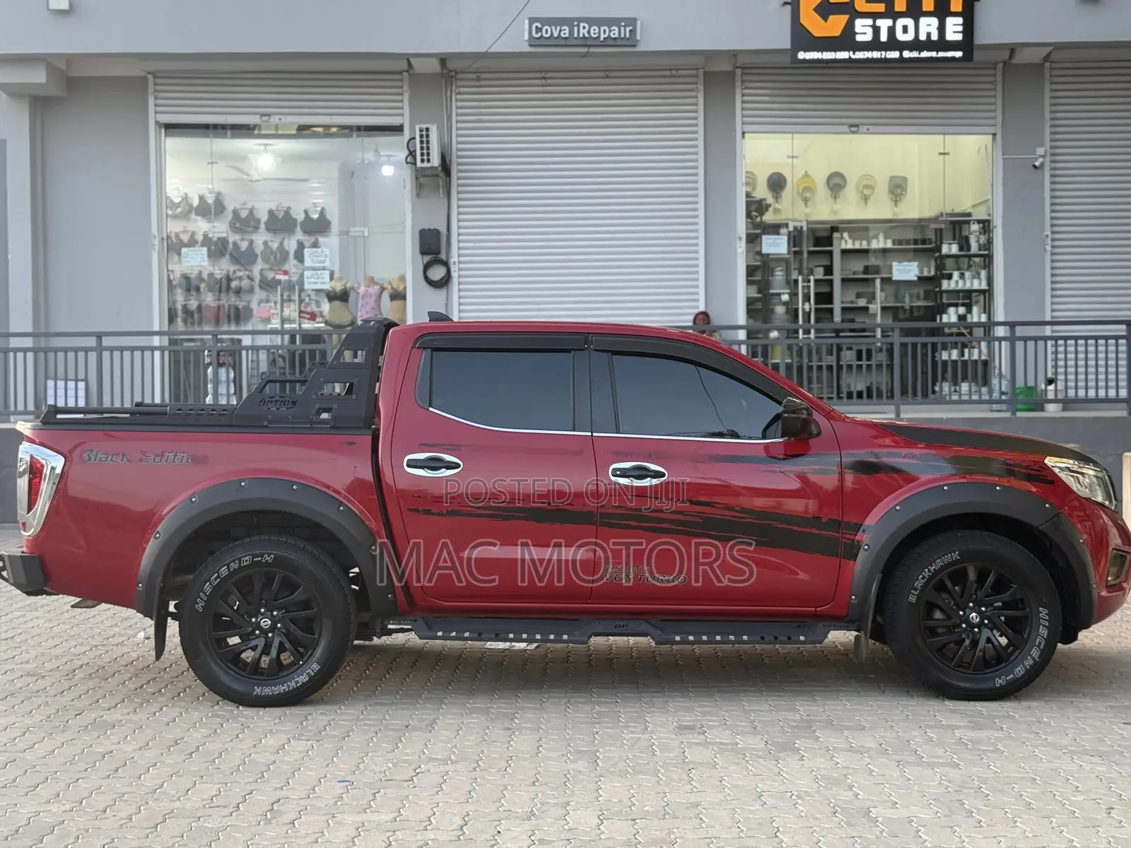 Nissan Navara 2017 Burgundy