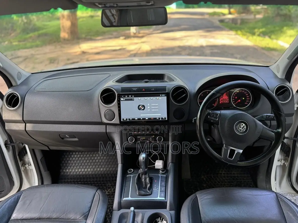 Volkswagen Amarok 2015 White