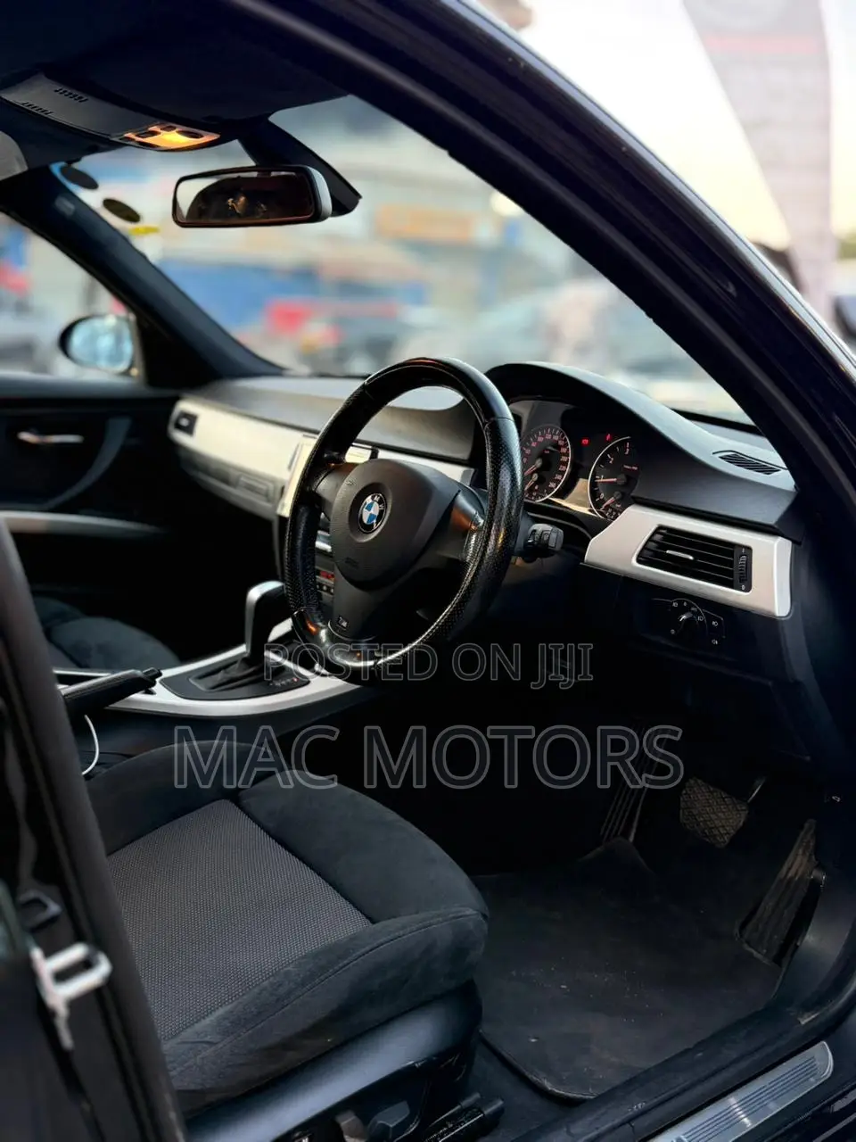 BMW 3 Series 320i RWD 2006 Black