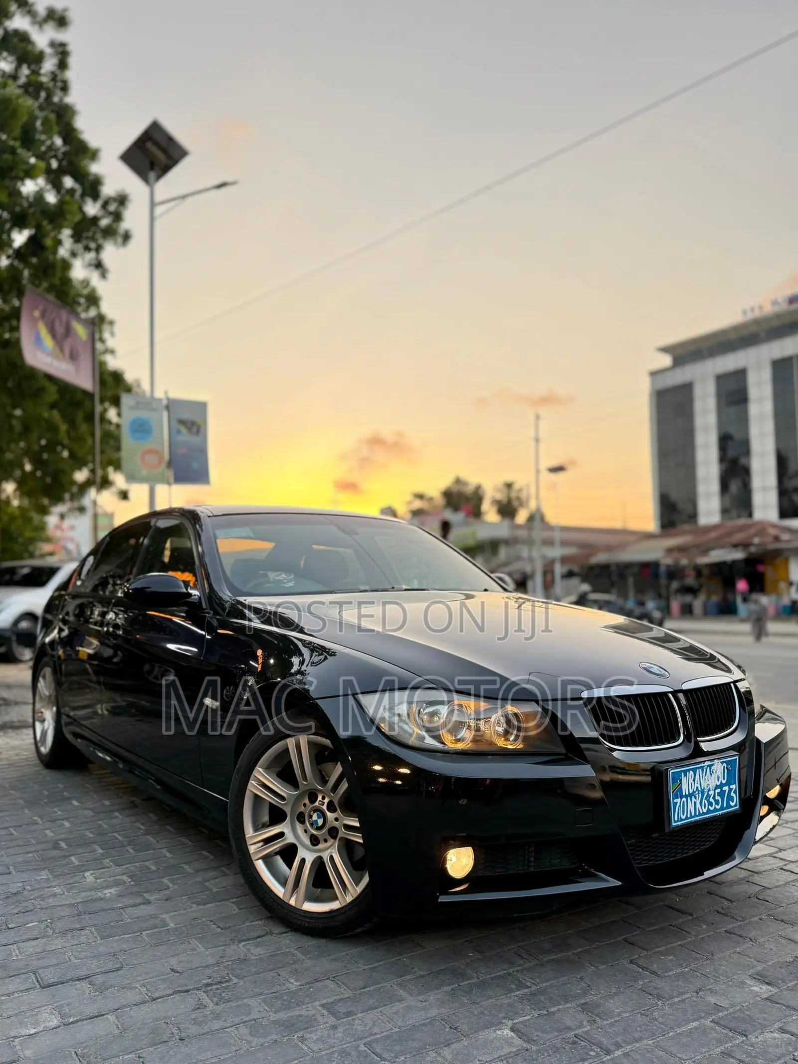 BMW 3 Series 320i RWD 2006 Black