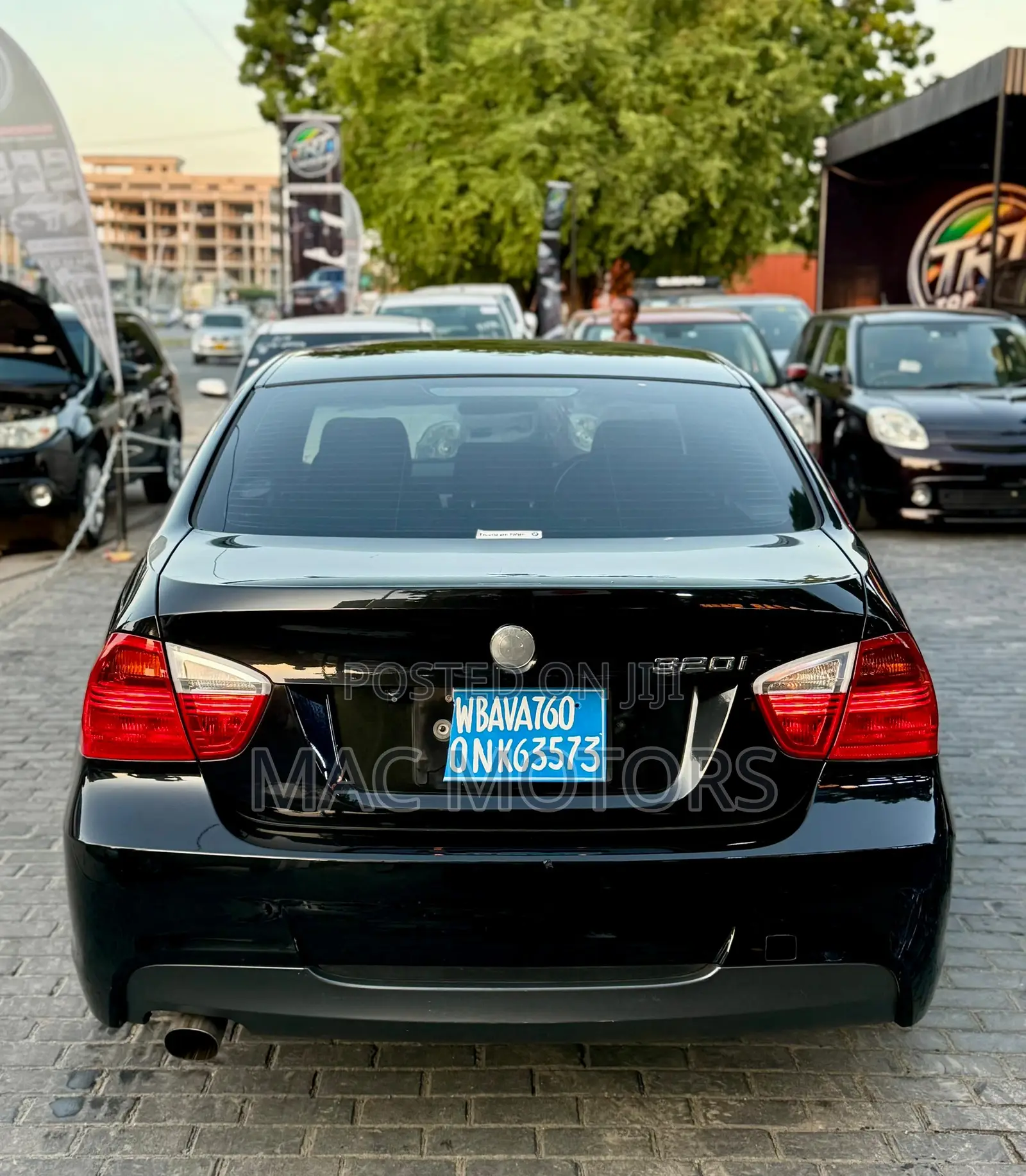 BMW 3 Series 320i RWD 2006 Black