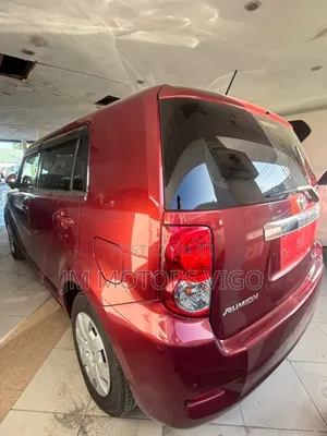 Toyota Corolla Rumion 2008 Red