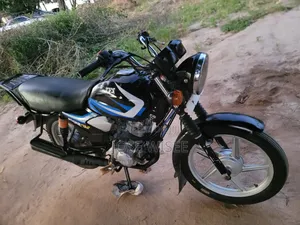 TVS HLX 125 2024 Black