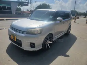 Toyota Corolla Rumion 2010 Silver