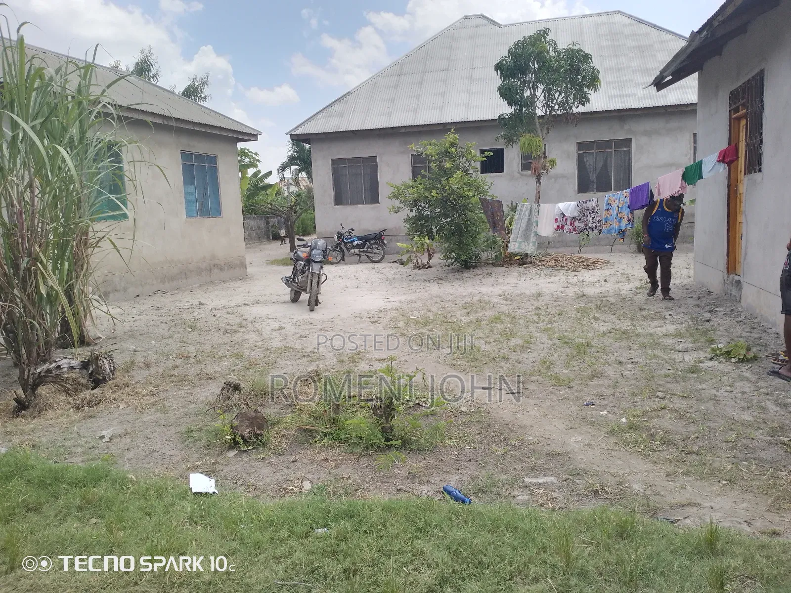 6bdrm Apartment in Tanzania Daresalaam, Ilala for sale