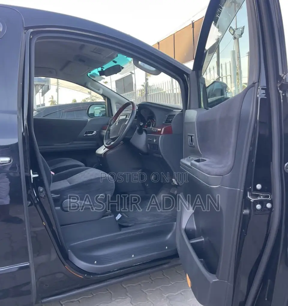 Toyota Alphard 2.4 Petrol FWD 2010 Black