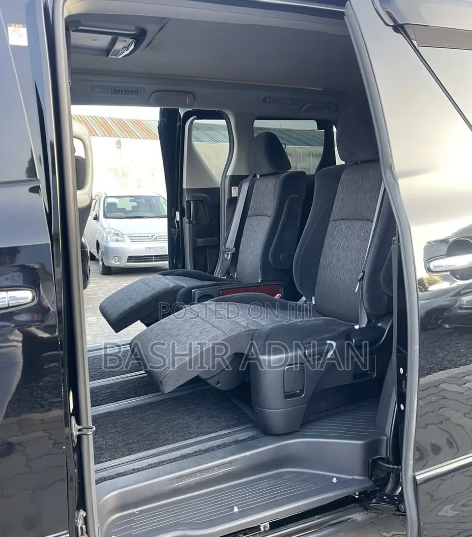 Toyota Alphard 2.4 Petrol FWD 2010 Black