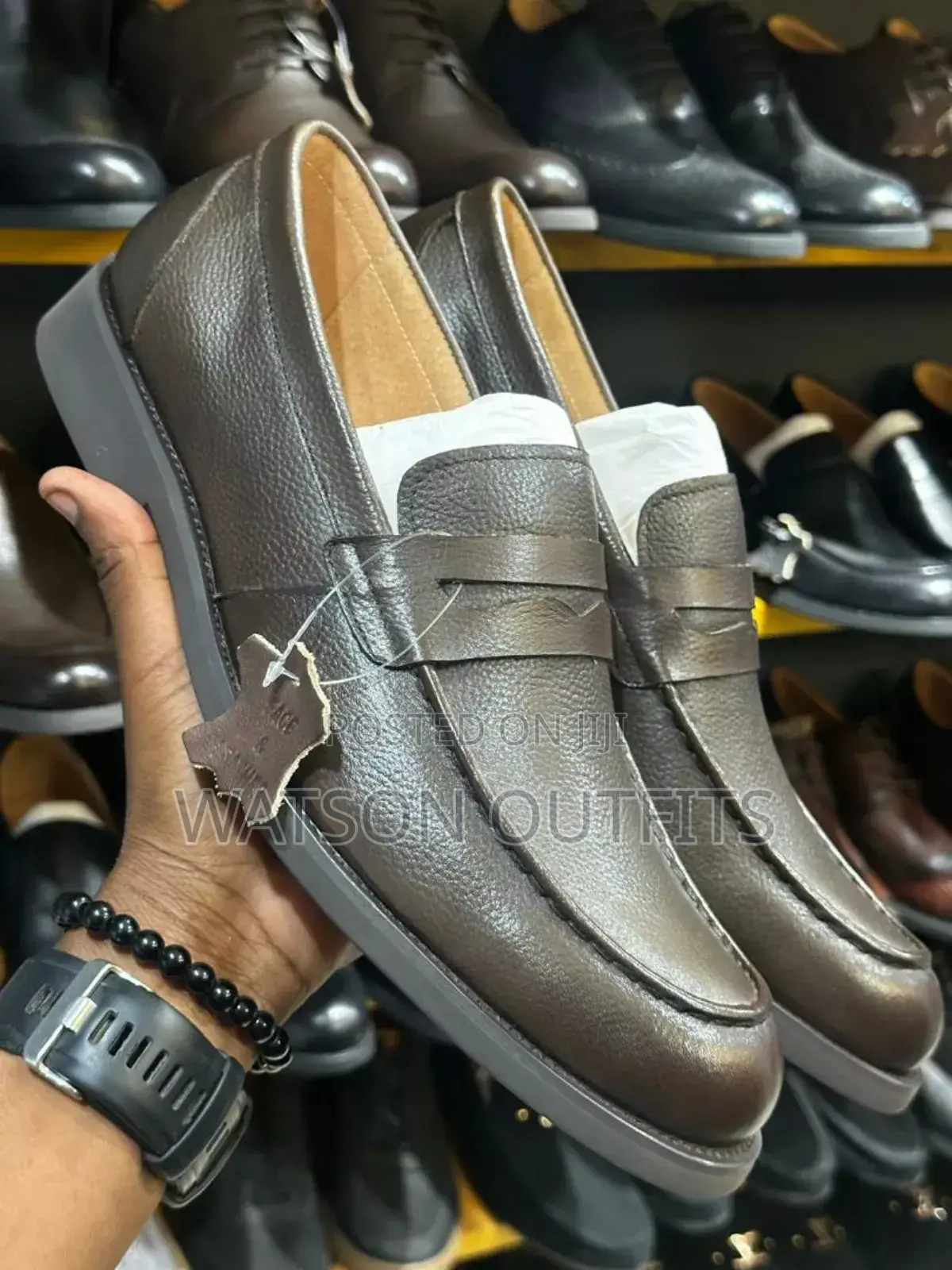 Best Quality Clarks Loafers/Shoes/Footwears