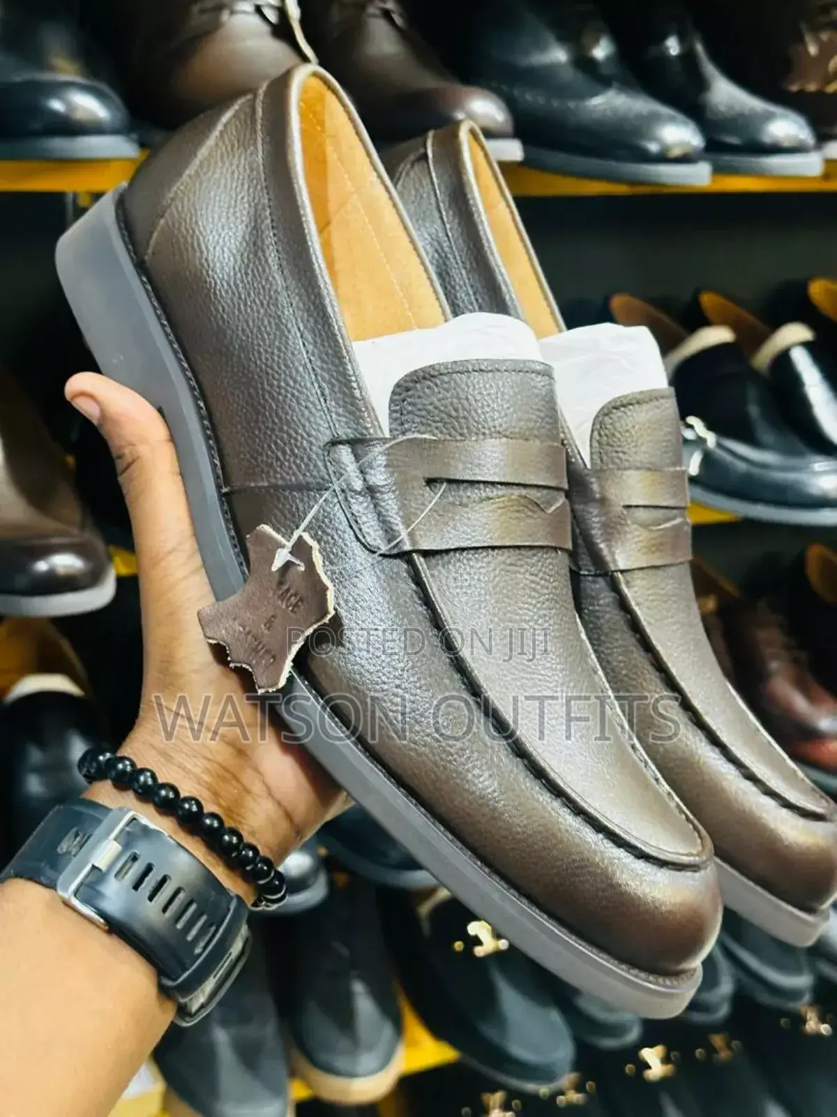 Best Quality Clarks Loafers/Shoes/Footwears