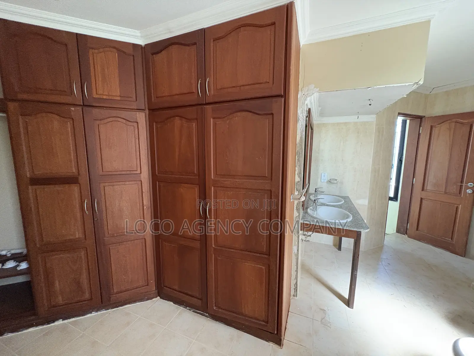 4bdrm Villa in Trusted Real Estate, Kawe for rent