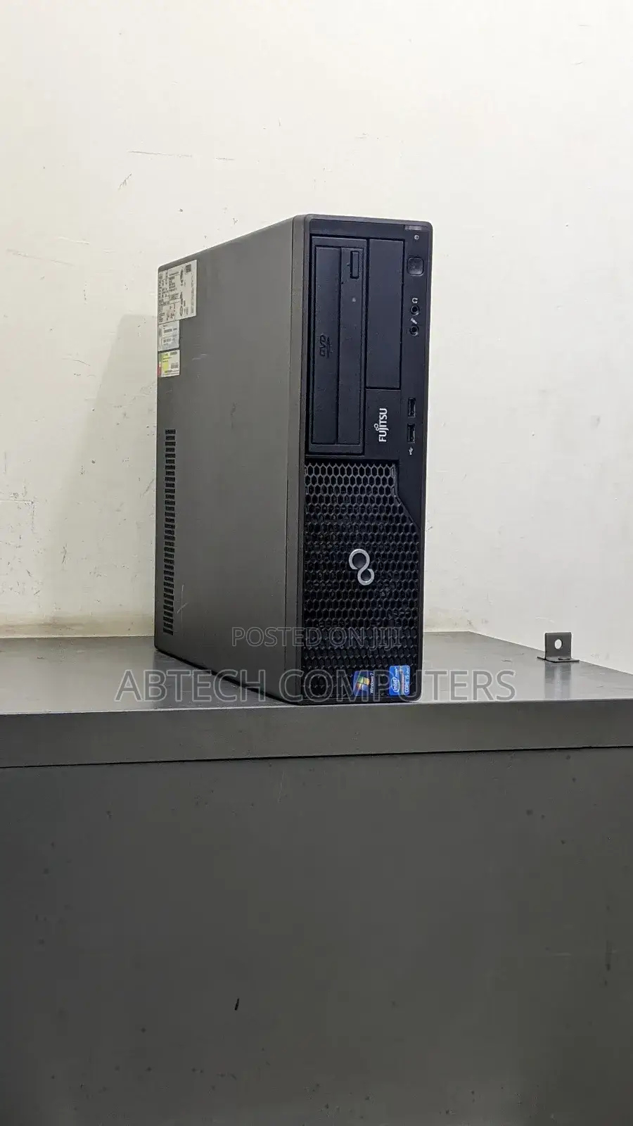 Desktop Computer Fujitsu Esprimo D757/E85+ 4GB Intel HDD 32GB
