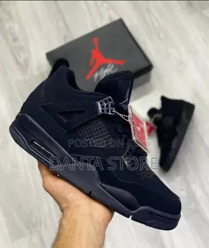 Jordan 4 Black Cat