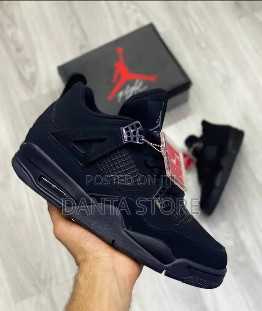 Jordan 4 Black Cat