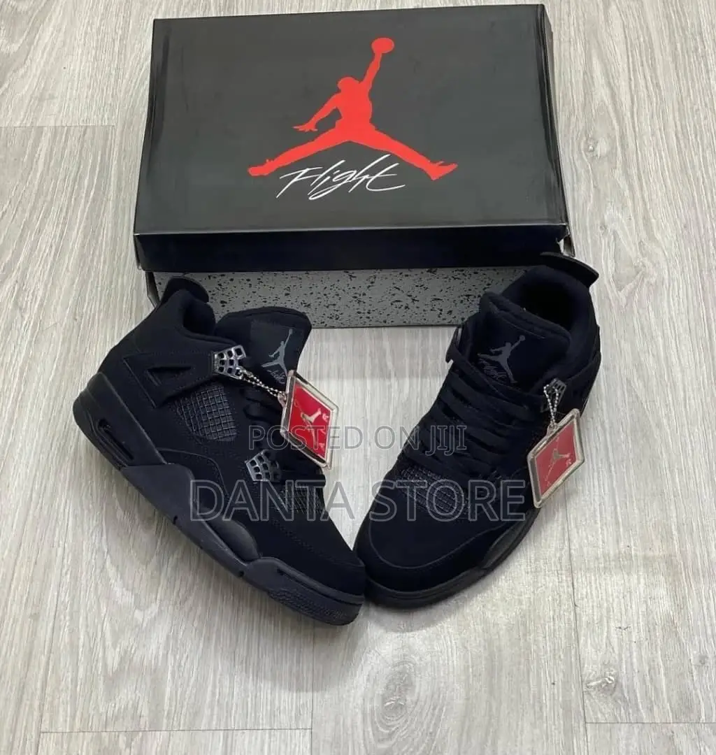 Jordan 4 Black Cat