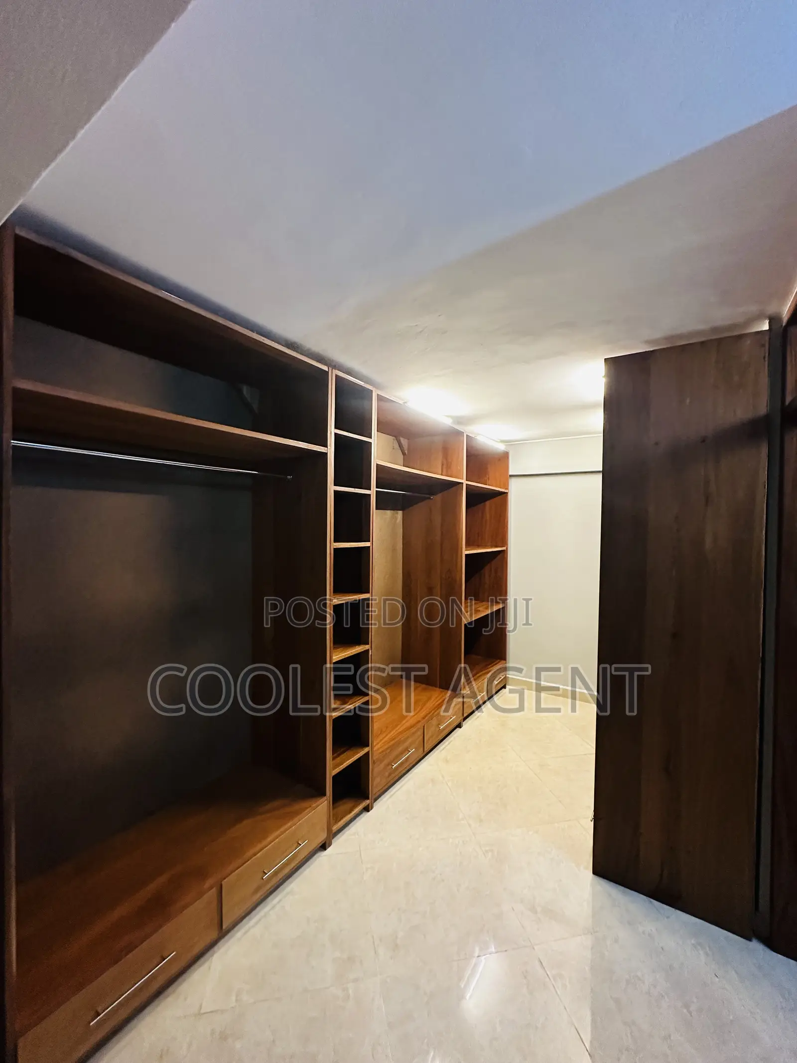 3bdrm Villa in Masaki, Kinondoni for rent