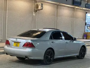 Toyota Crown Royale 2005 Silver
