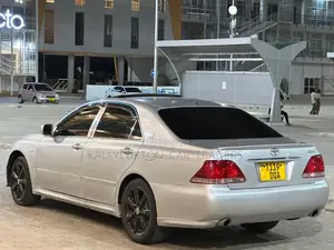 Toyota Crown Royale 2005 Silver