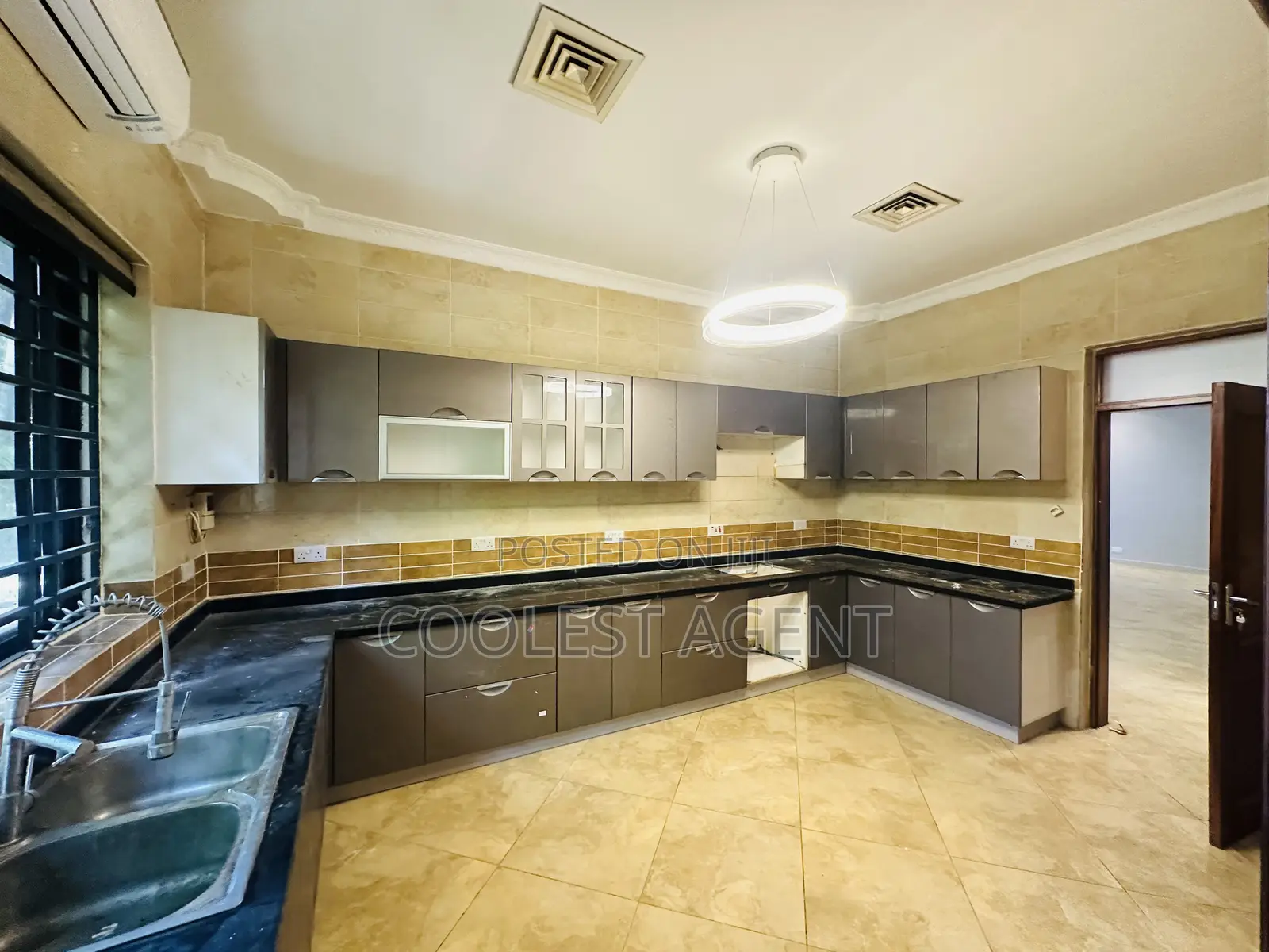 3bdrm Villa in Masaki, Kinondoni for rent