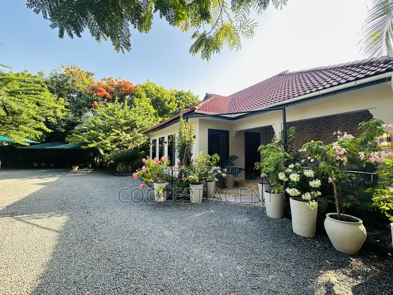 3bdrm Villa in Masaki, Kinondoni for rent