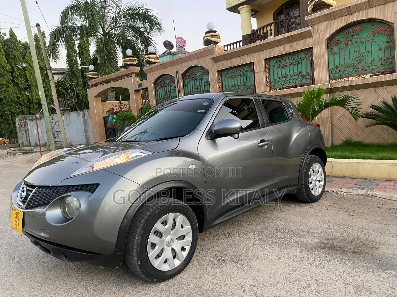 Nissan Juke 2011 Gray
