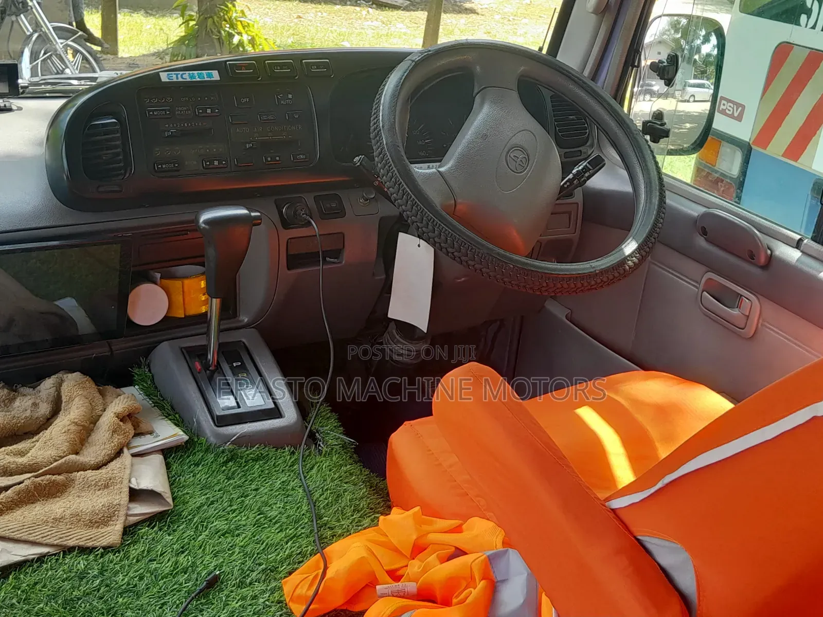 Toyota Coaster 2004