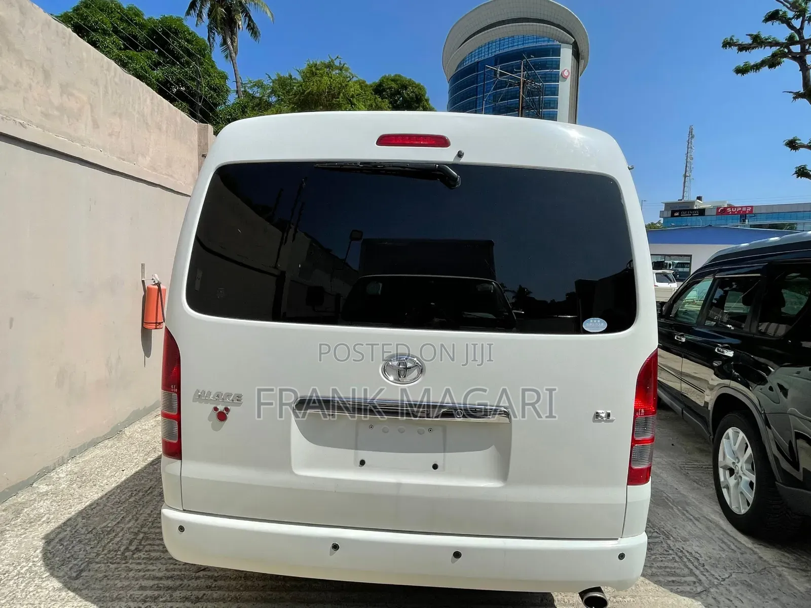 Toyota HiAce 2011 White