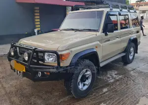 Toyota Land Cruiser 2012 Beige