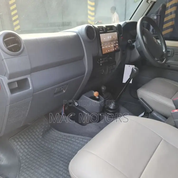 Toyota Land Cruiser 2012 Beige