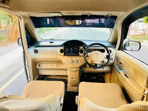 Toyota Porte 2005 Silver