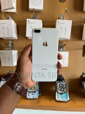 Apple iPhone 8 Plus 64 GB White