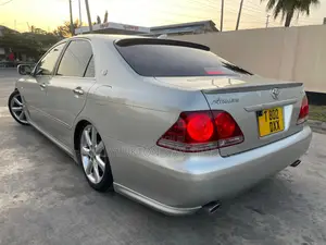 Toyota Crown Royale 2005 Silver