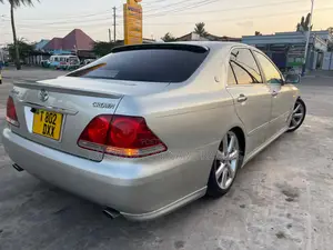Toyota Crown Royale 2005 Silver