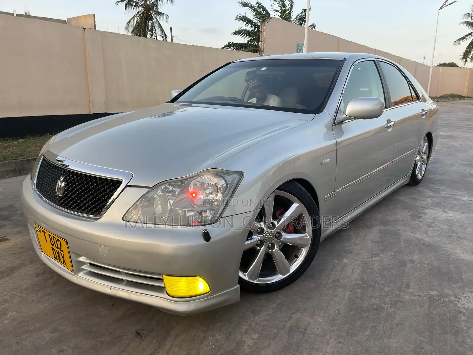 Toyota Crown Royale 2005 Silver