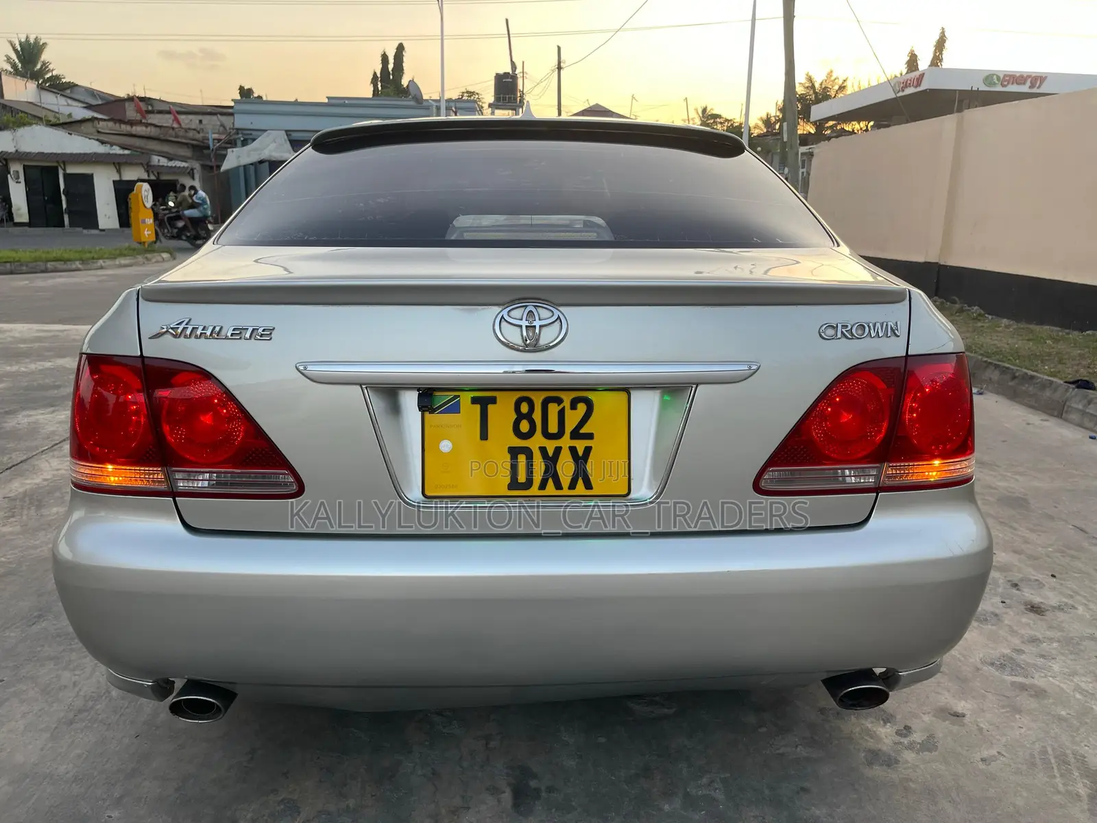 Toyota Crown Royale 2005 Silver