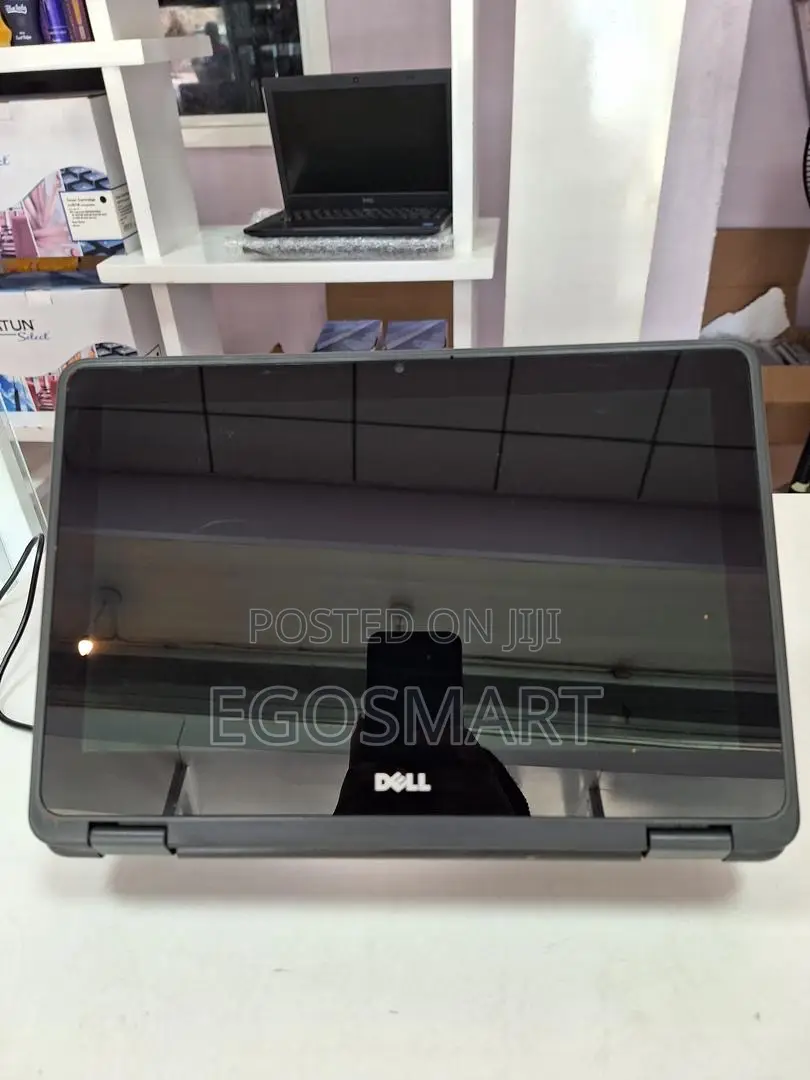 Laptop Dell Latitude 3189 4GB Intel SSD 256GB