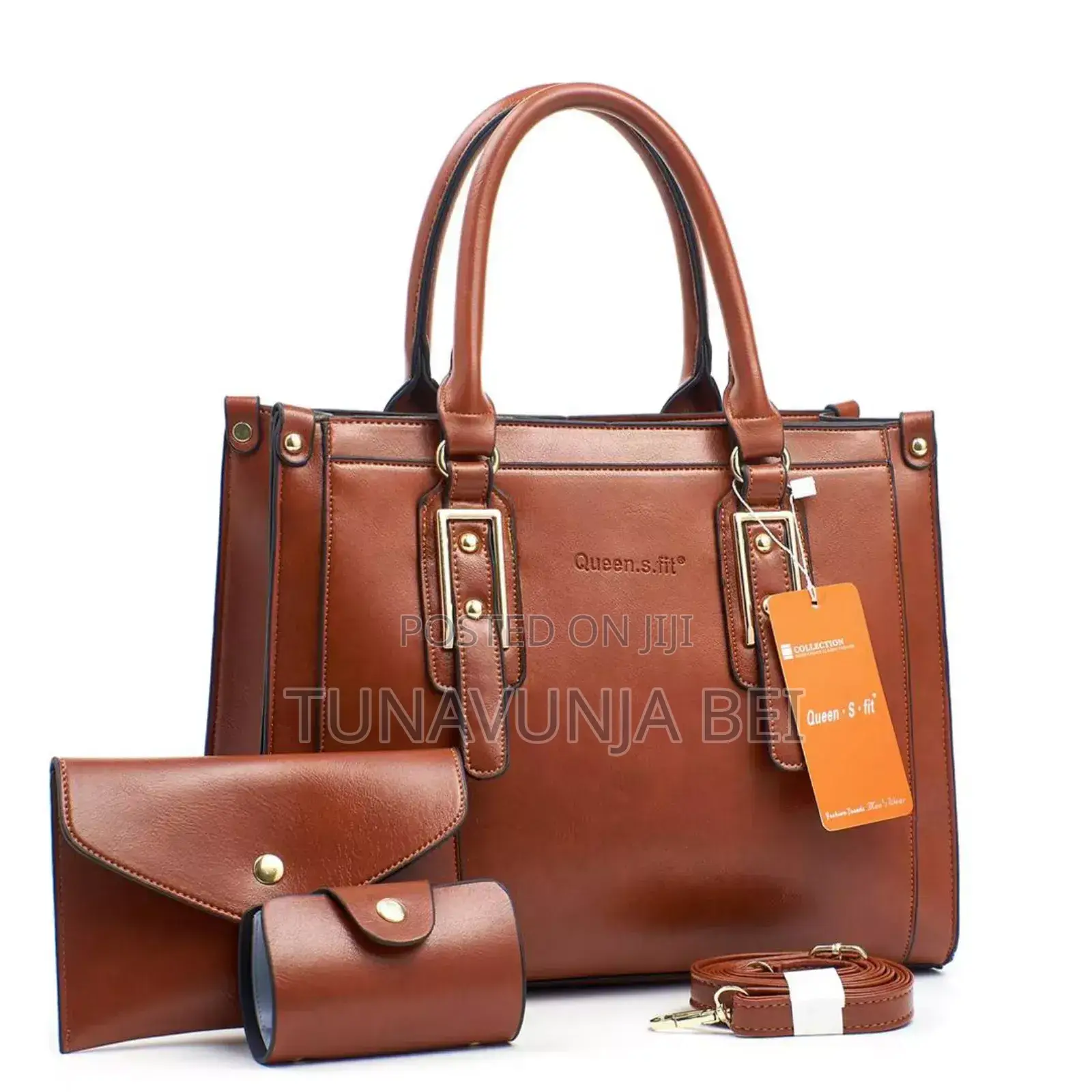 Queen Shoulder Bag